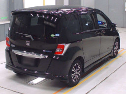 2014 Honda Freed hybrid