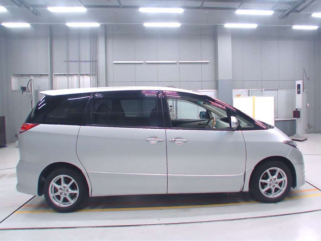 2006 Toyota Estima GSR55W[2]