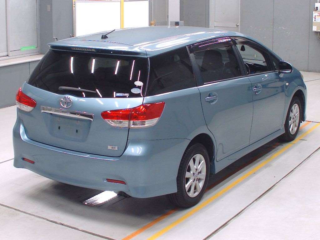 2011 Toyota Wish ZGE25W[1]