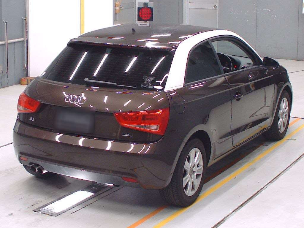 2011 Audi A1 8XCAX[1]