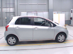 2006 Toyota Vitz