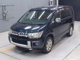 2008 Mitsubishi Delica D5