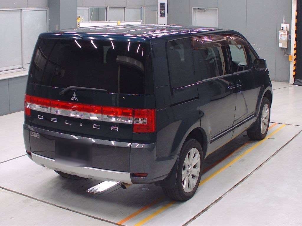 2008 Mitsubishi Delica D5 CV5W[1]