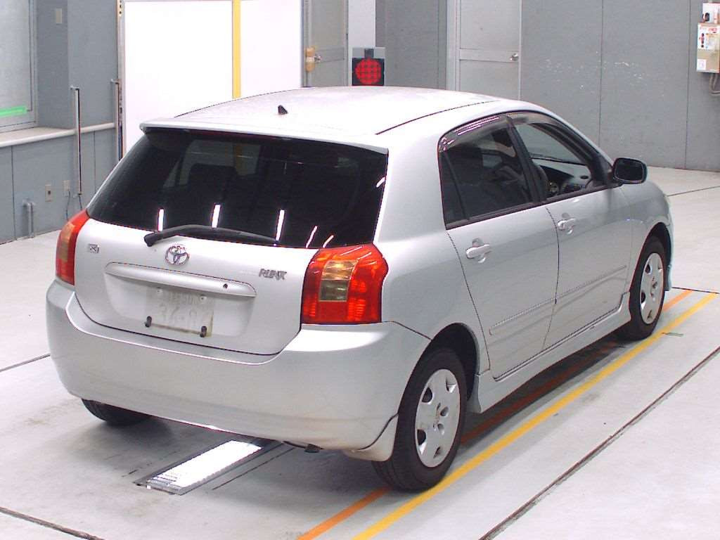 2001 Toyota Corolla Runx NZE121[1]