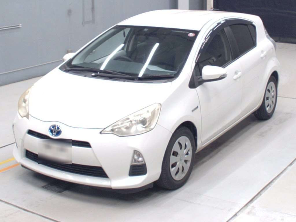 2012 Toyota Aqua NHP10[0]