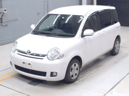 2011 Toyota Sienta