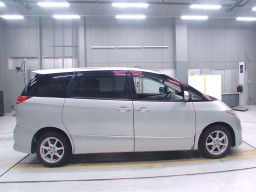 2008 Toyota Estima