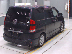 2007 Toyota Noah