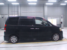 2007 Toyota Noah