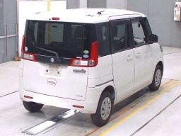 2013 Suzuki Spacia