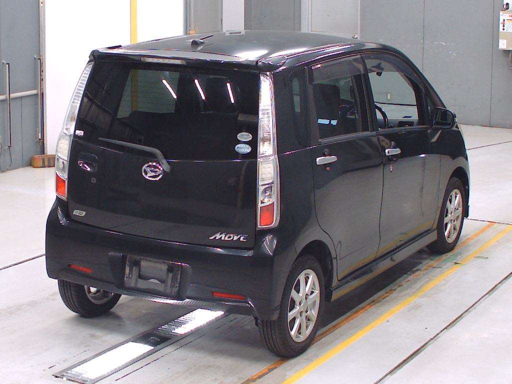 2011 Daihatsu Move LA100S[1]