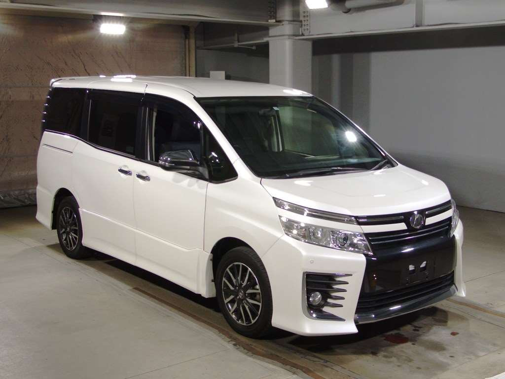 2015 Toyota Voxy ZRR80W[2]