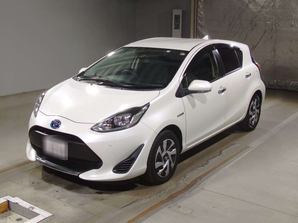 2020 Toyota Aqua NHP10[0]