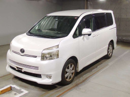 2008 Toyota Voxy