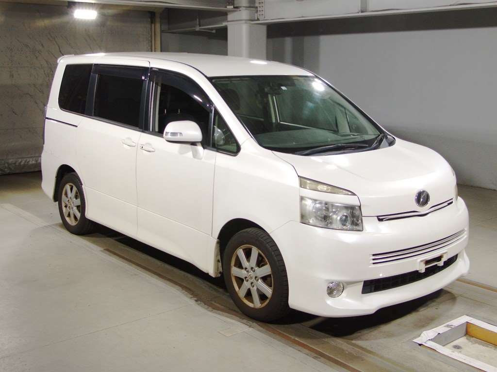 2008 Toyota Voxy ZRR70W[2]