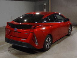 2017 Toyota Prius PHV