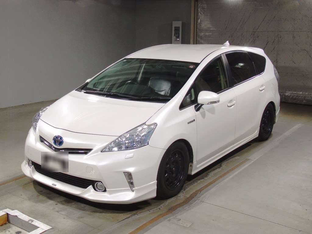 2012 Toyota Prius alpha ZVW41W[0]