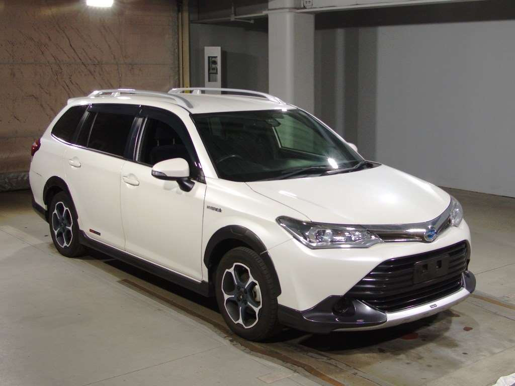 2016 Toyota Corolla Fielder NKE165G[2]