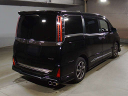 2019 Toyota Noah