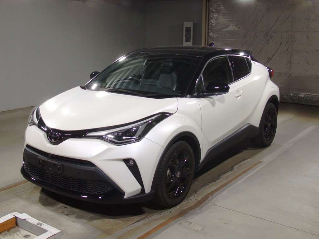 2021 Toyota C-HR NGX10[0]