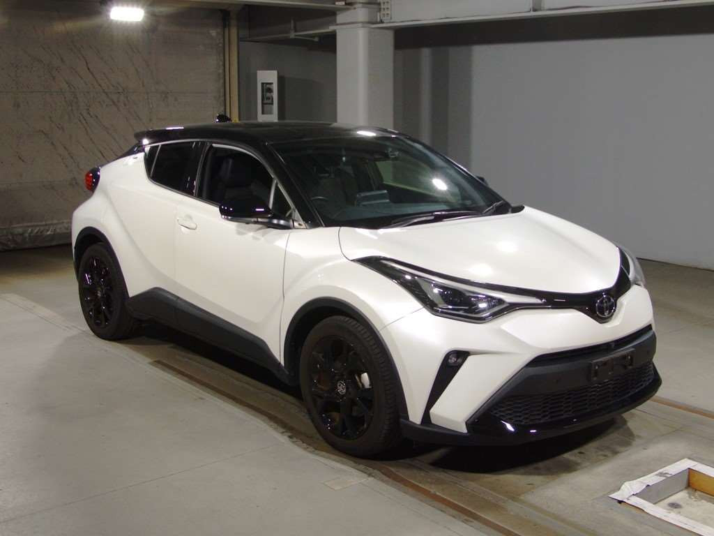 2021 Toyota C-HR NGX10[2]