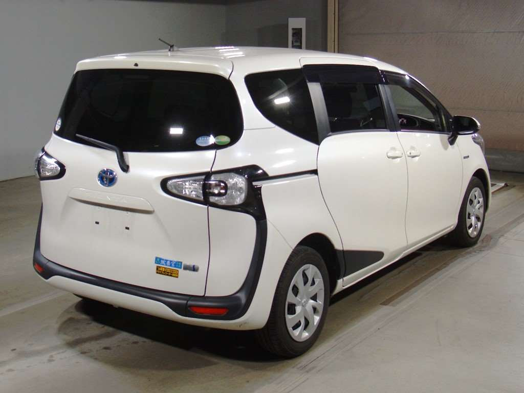 2016 Toyota Sienta NHP170G[1]