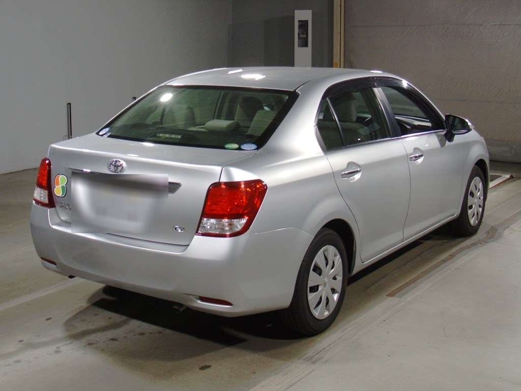 2012 Toyota Corolla Axio NZE161[1]