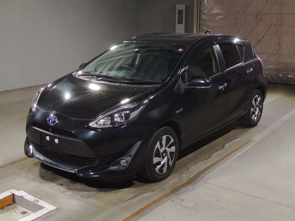 2019 Toyota Aqua NHP10[0]