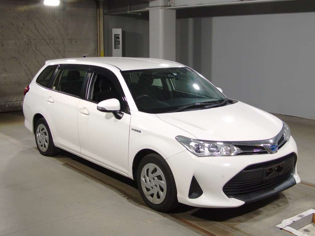 2019 Toyota Corolla Fielder NKE165G[2]