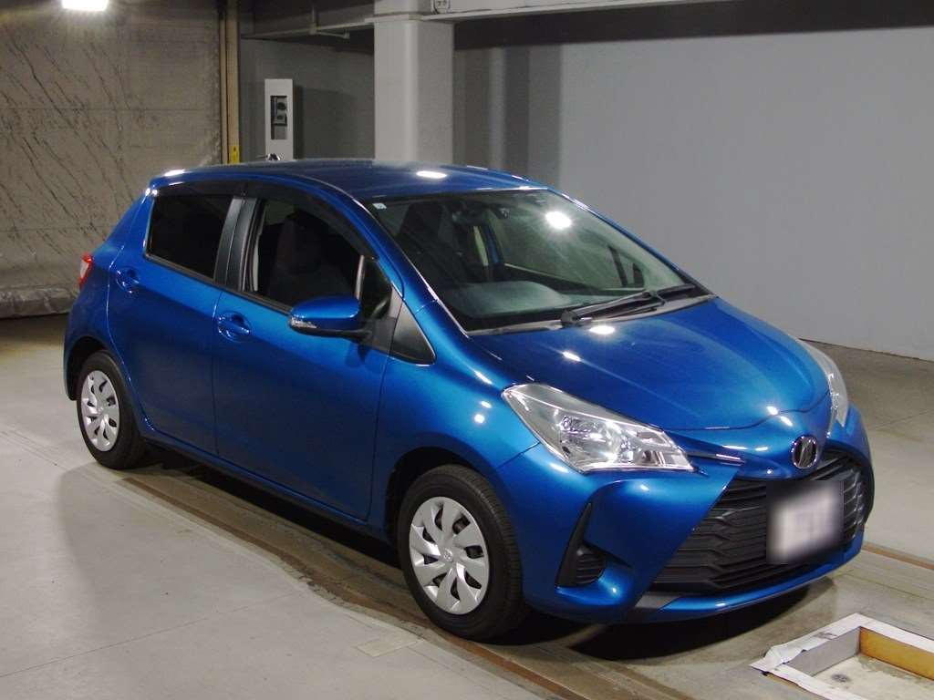 2017 Toyota Vitz KSP130[2]