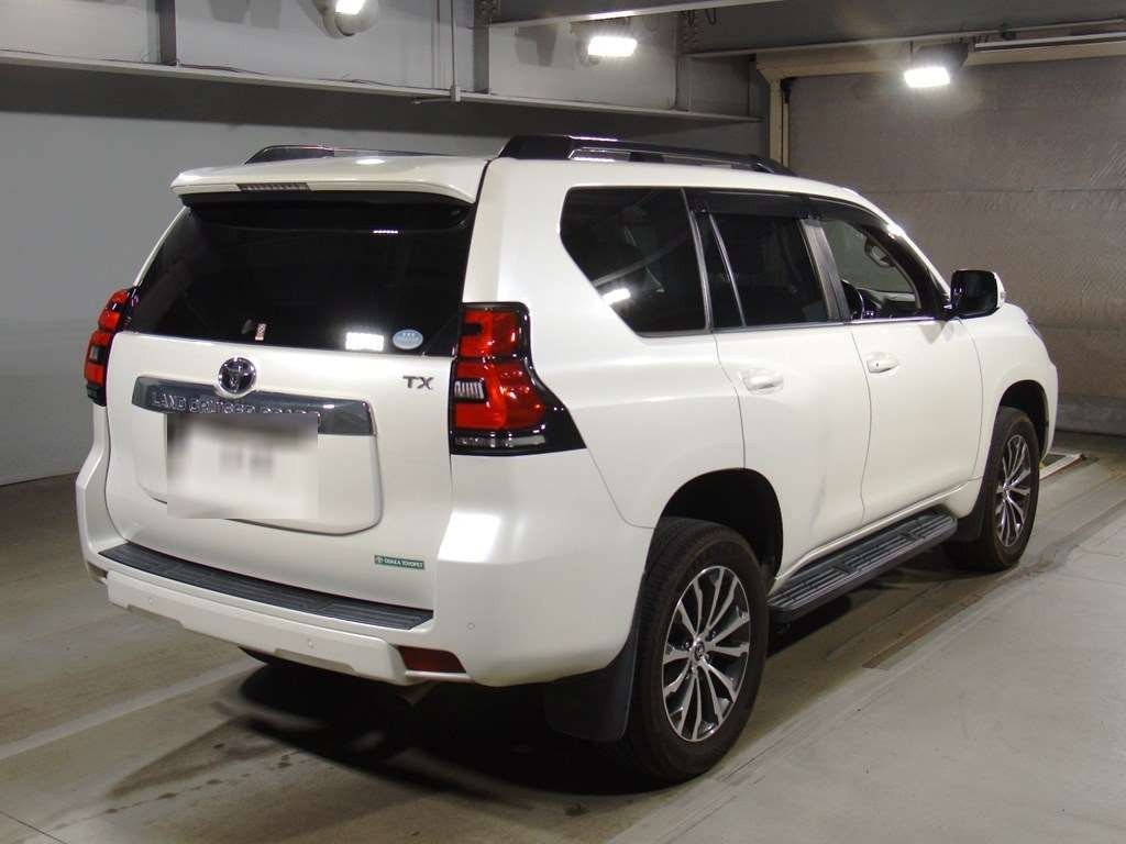 2018 Toyota Land Cruiser Prado TRJ150W[1]