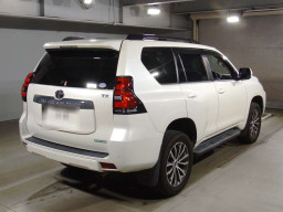 2018 Toyota Land Cruiser Prado