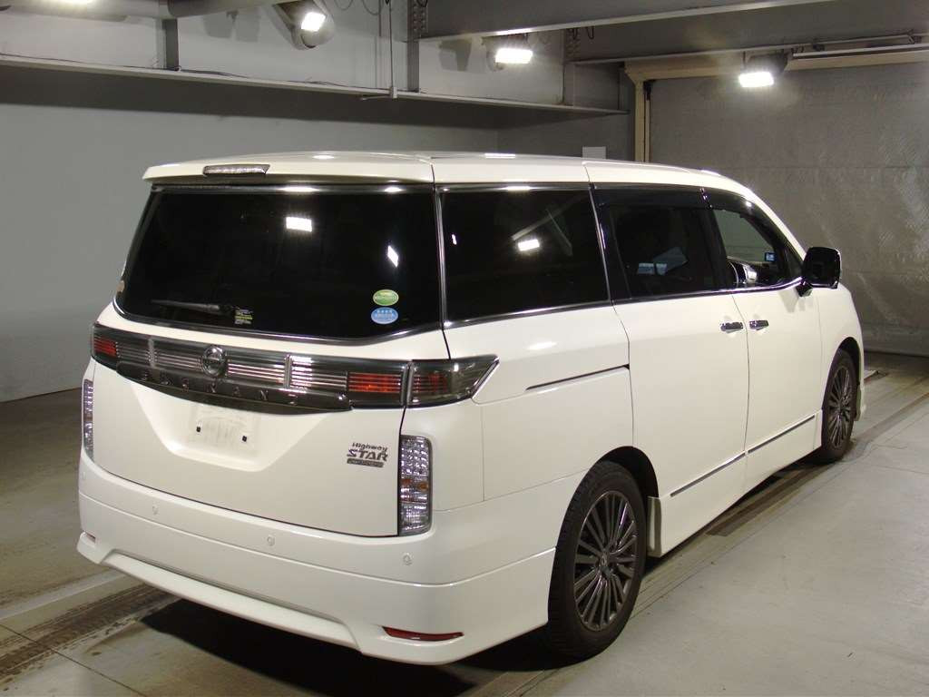 2019 Nissan Elgrand TE52[1]