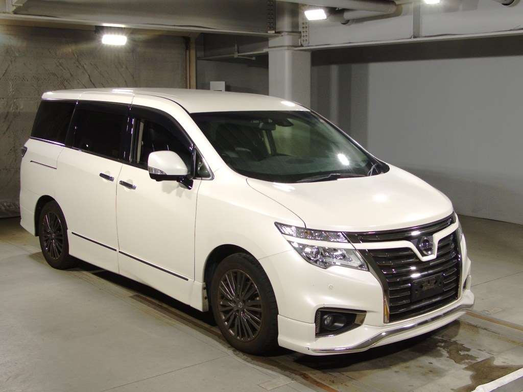 2019 Nissan Elgrand TE52[2]