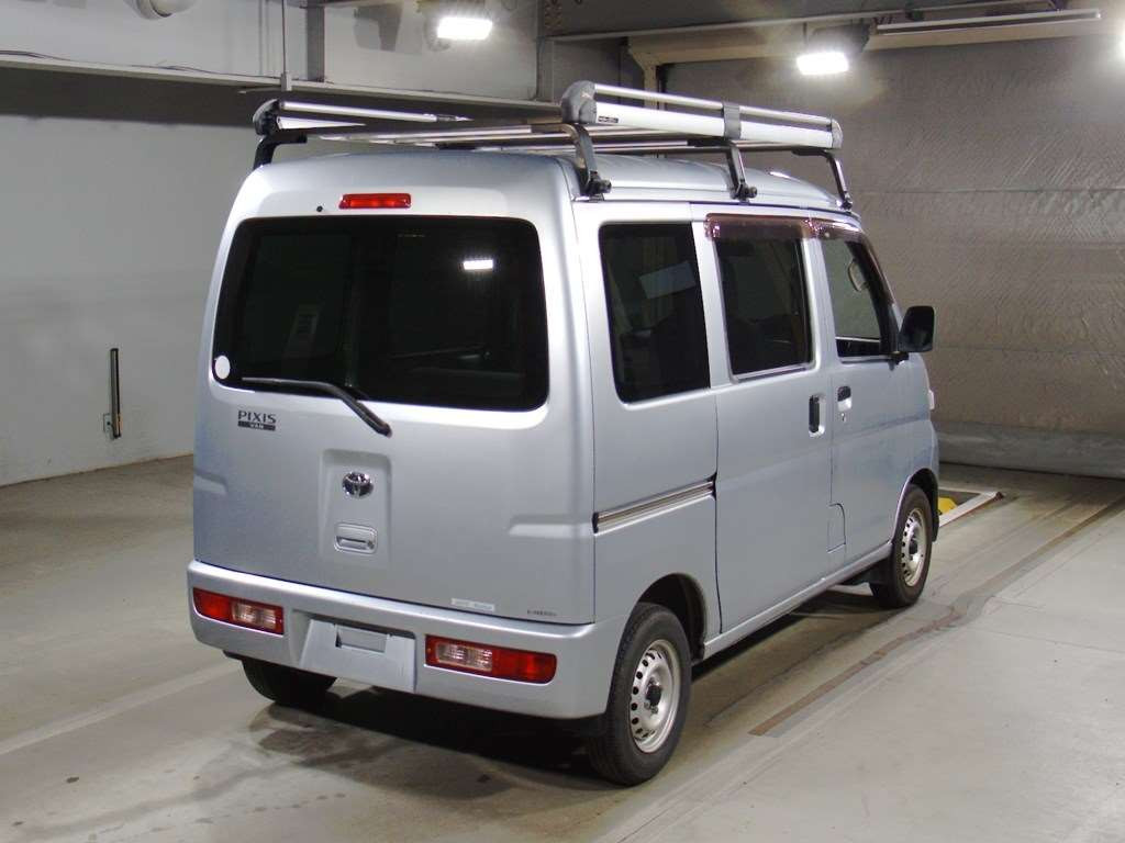 2016 Toyota Pixis Van S321M[1]