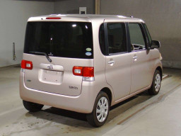 2012 Daihatsu Tanto