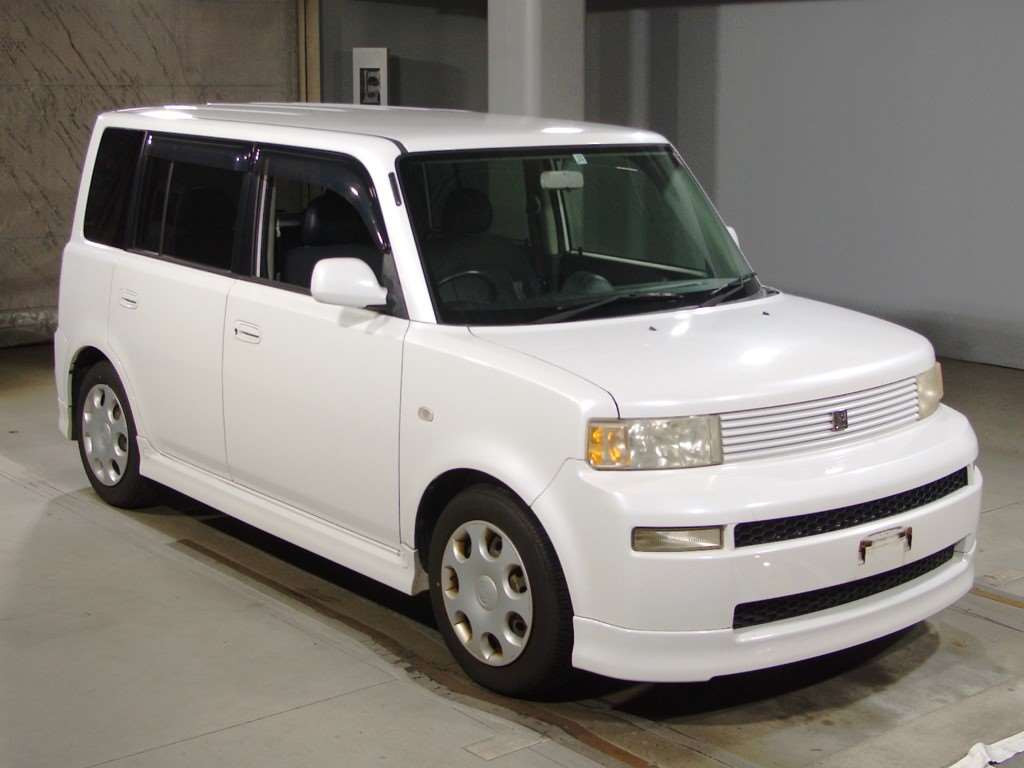 2005 Toyota bB NCP31[2]