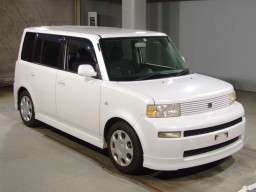 2005 Toyota bB