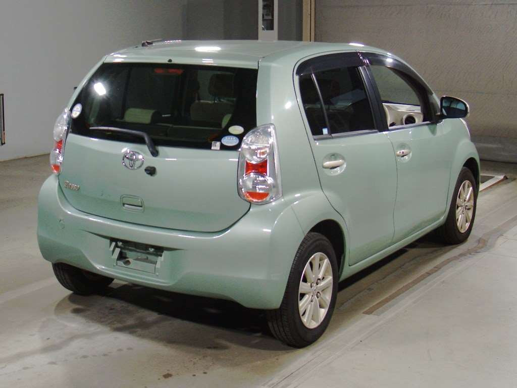 2010 Toyota Passo NGC30[1]