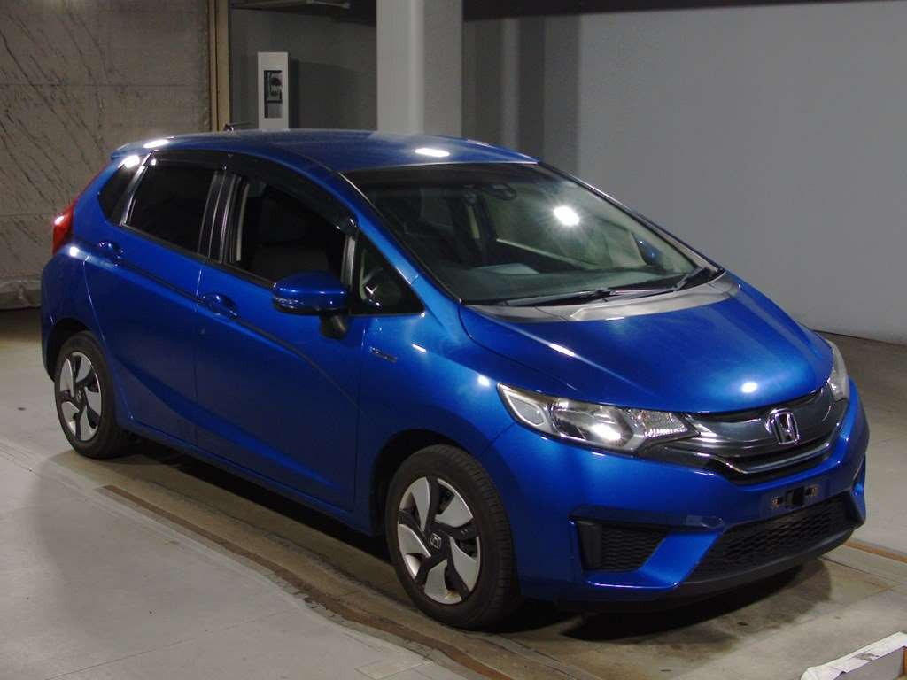 2014 Honda Fit Hybrid GP5[2]