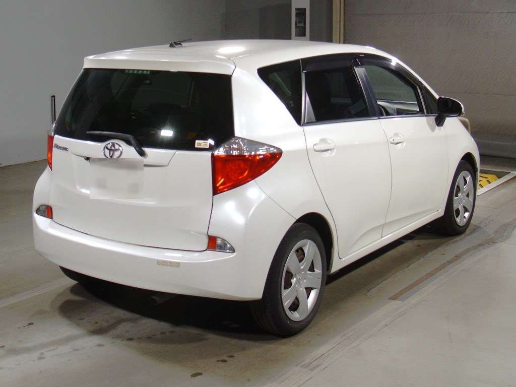 2012 Toyota Ractis NCP120[1]