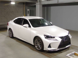 2017 Lexus IS