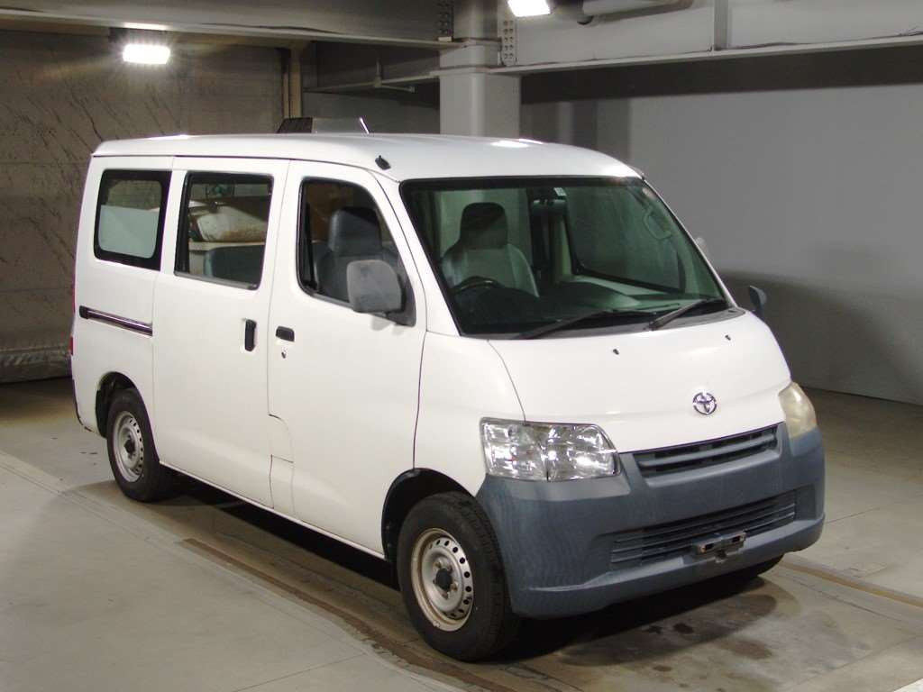 2012 Toyota Liteace Van S412M[2]