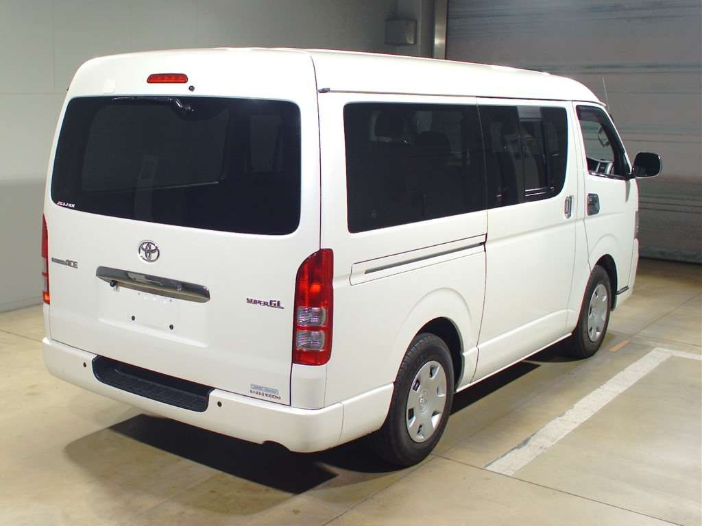 2012 Toyota Regiusace Van KDH211K[1]