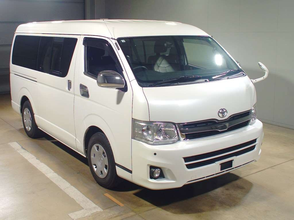 2012 Toyota Regiusace Van KDH211K[2]