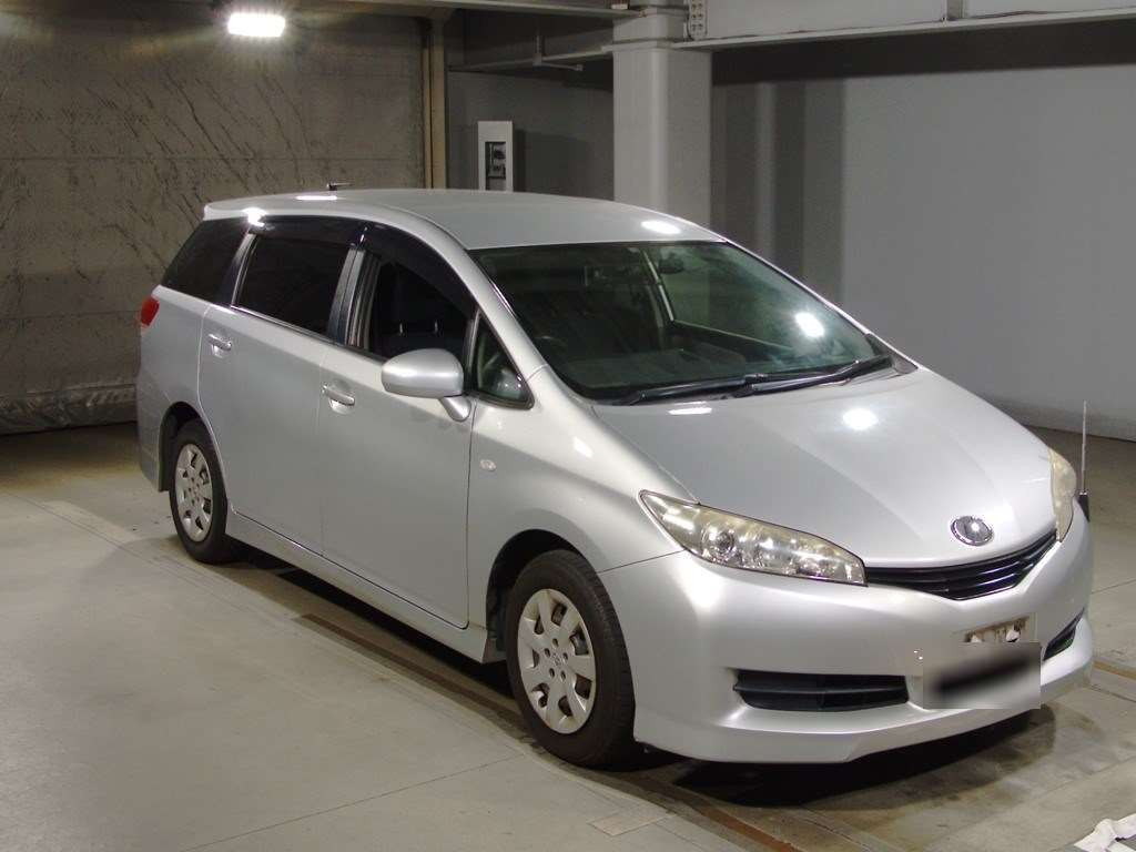 2010 Toyota Wish ZGE20G[2]