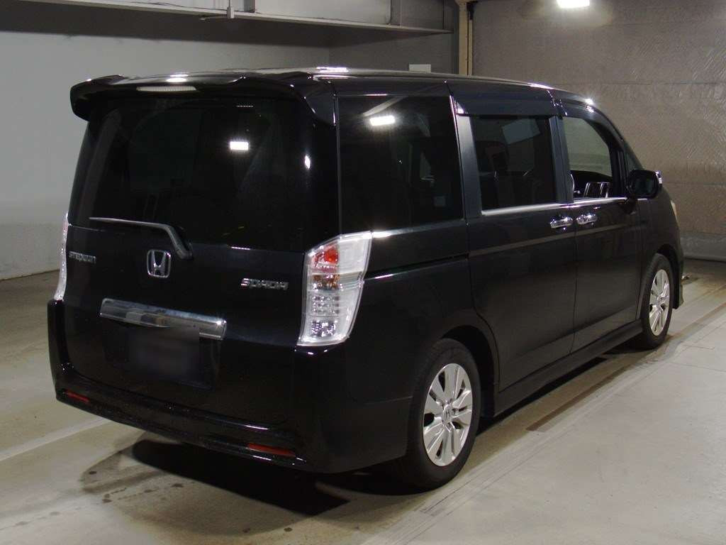 2011 Honda Step WGN Spada RK5[1]