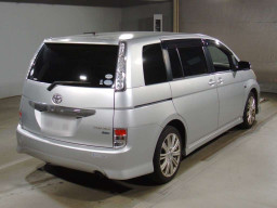 2011 Toyota Isis