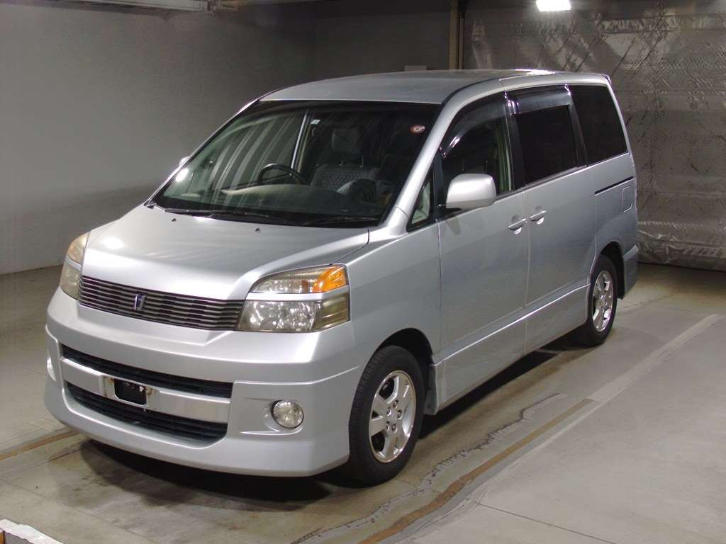 2002 Toyota Voxy AZR60G[0]