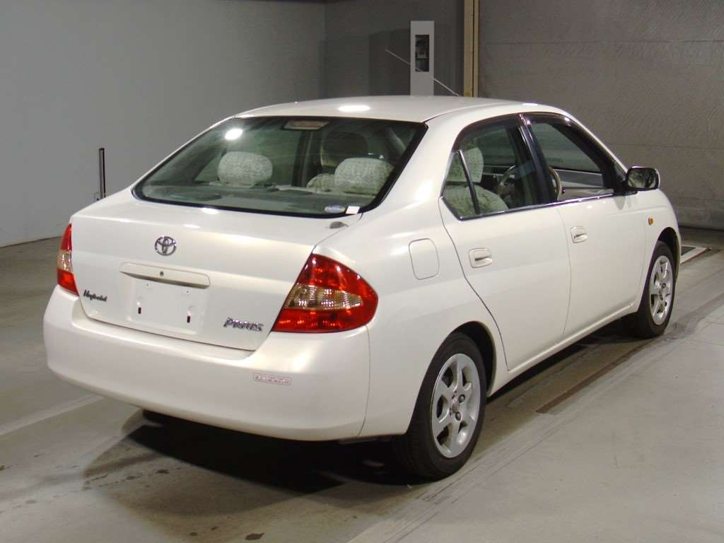 2000 Toyota Prius NHW11[1]